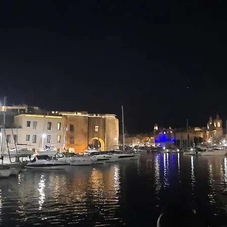 Sea View 34 Apartment *